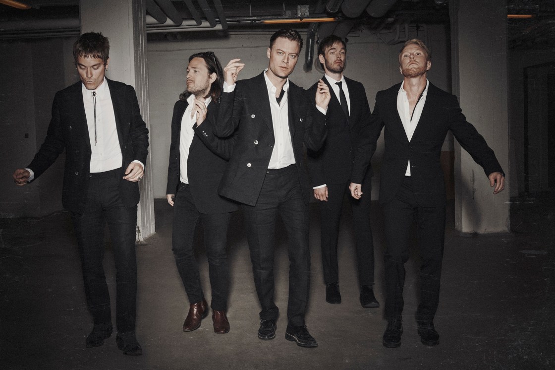 Mando Diao by Viktor Flumé