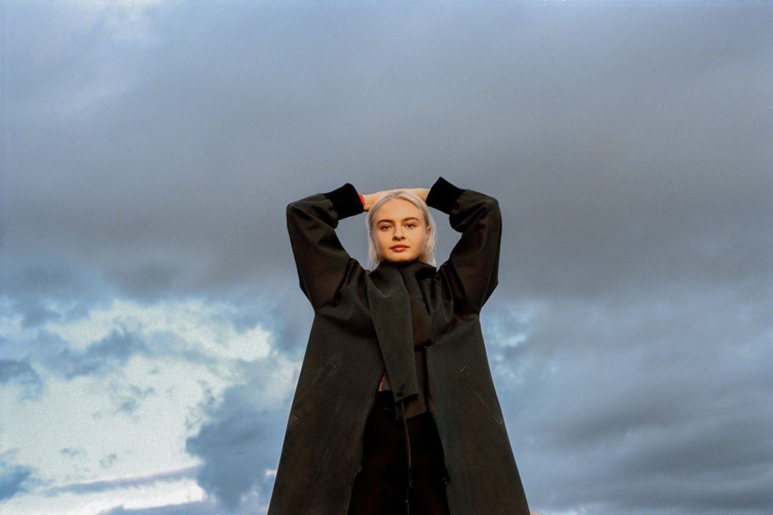 Låpsley - My Love Was Like The Rain