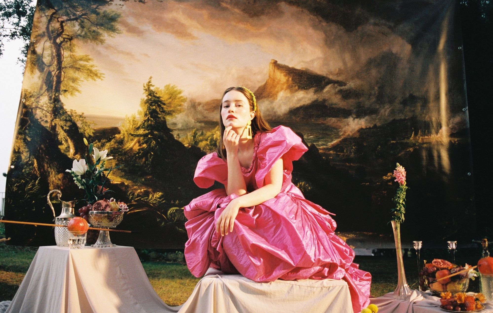 Sigrid - Mirror (Music Video)