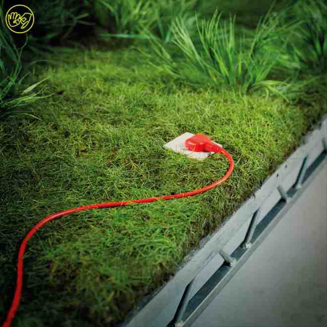 49th & Main - Distractions