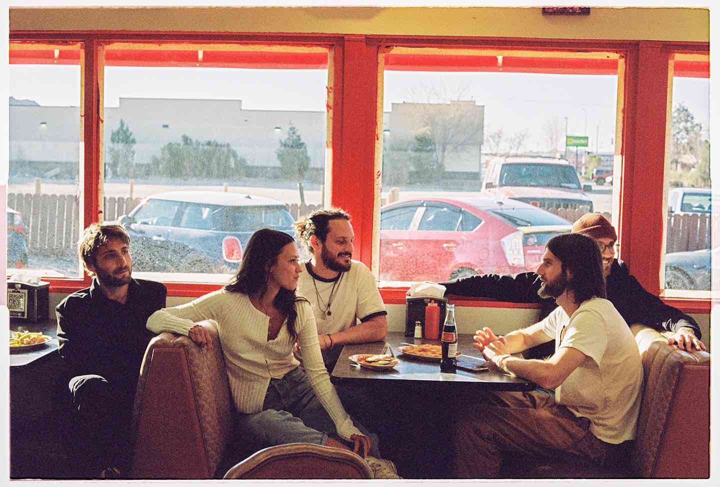 Mt. Joy Pic: instagram.com/mtjoyband